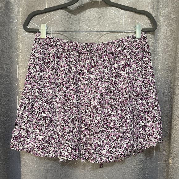 NWT ZARA Purple, White, & Black Floral Mini SKORT (Skirt + Shorts) - Size Large - Picture 2 of 7